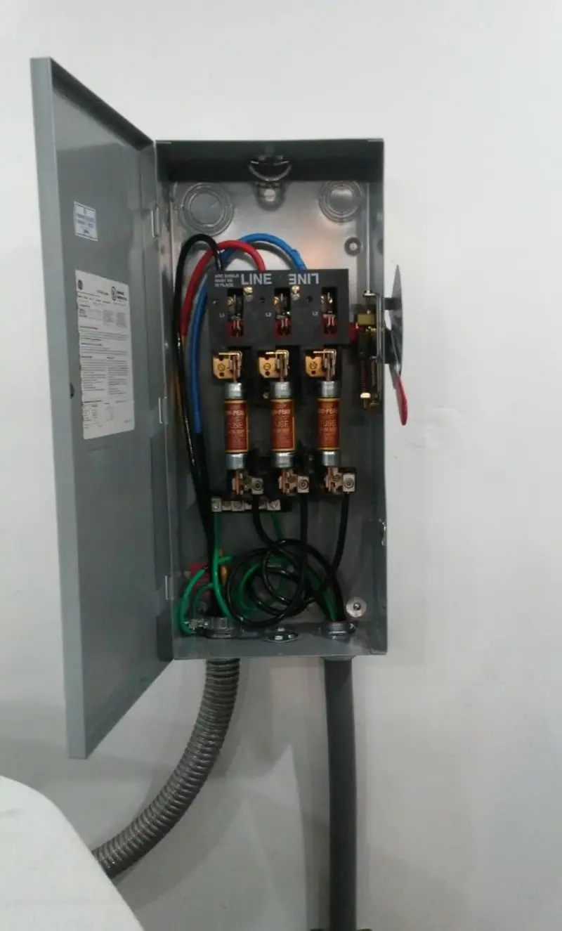 Three-phase disconnect switch installed for Electrical Wiring & Rewiring in Bolingbrook